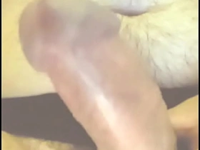 把鸡巴掏出来睡觉前射一发 japanese homemade joyful porn