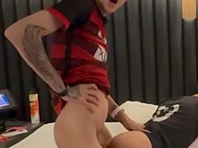 比赛结束后，我操了球队的前锋 korean dramaturgy gay porn
