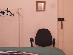 躲在邻居房间打飞机 gay porn japan massage