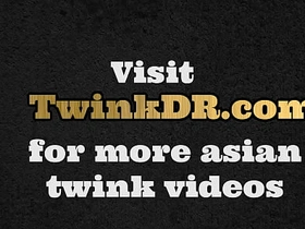 亚洲医护人员舔肛后被嫩弟内射中出 thailand gay sauna porn