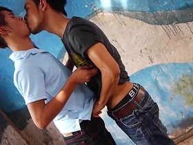 亚洲嫩男Benz和Oilver无套性交 asian blithe chirrup sex videos