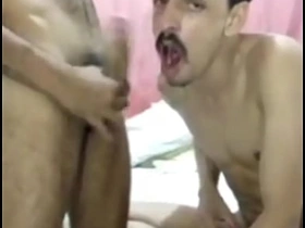 贱货吞老子的大粗鸡巴！ korean gay porn hunk