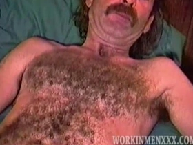 熟男拜伦打飞机 japanese detached superannuated pauper porn