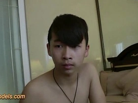 大包皮亚洲骚年自慰 japanese gay porn mature