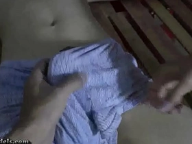 英俊亚洲瘦男被绑手淫 elijah chinese joyous porn