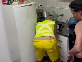 这次水管工把整根家伙塞进了红发妞的洞里 cute asian boys merry porn